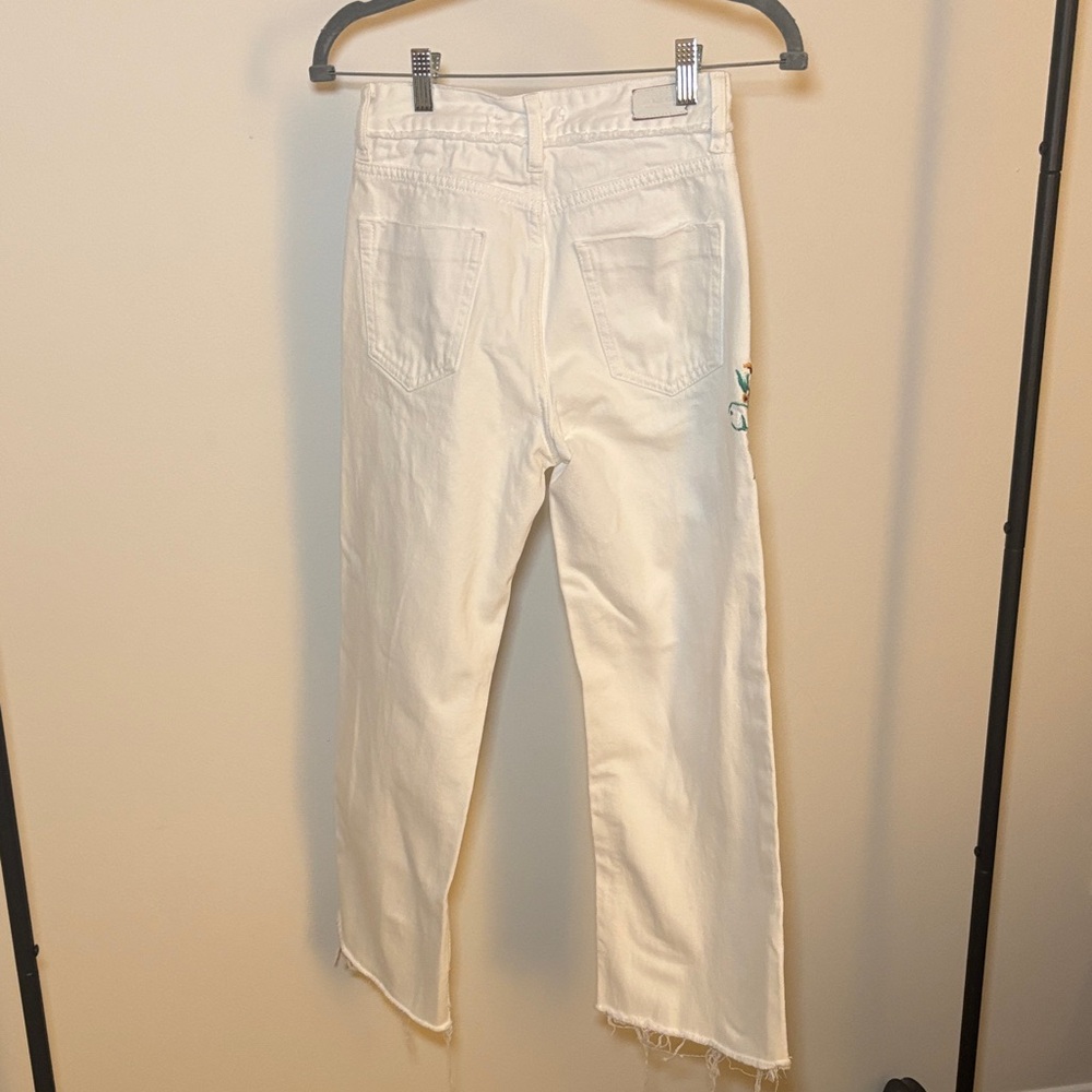 Zara White Floral Embroidered Flare Jeans - Picture 6 of 7